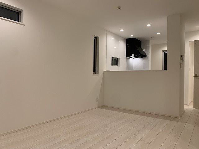 川口市西川口二丁目戸建 リビング