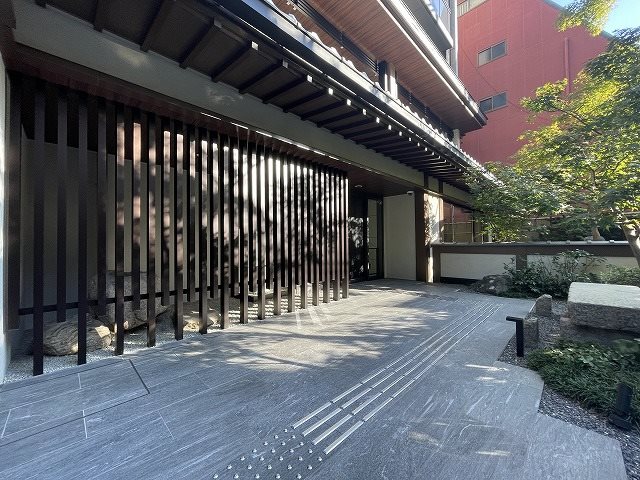 プレミスト京都四条堀川 エントランス