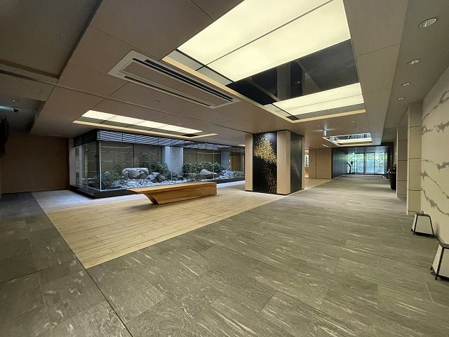 プレミスト京都四条堀川 ロビー