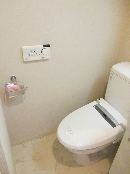 グリフィン横浜・桜木町七番館 トイレ