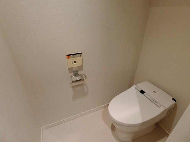 コンシェリア西新宿TOWER’S WEST ※別部屋参考写真
