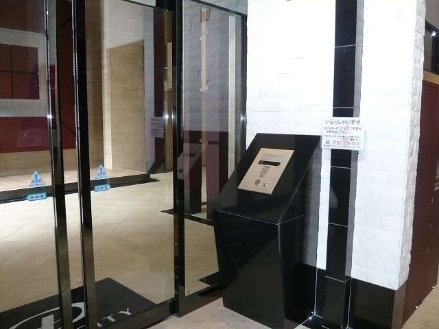 ダイナシティ上本町 エントランス