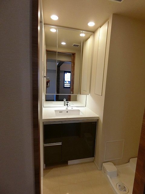 オープンレジデンシア麻布六本木 洗面所