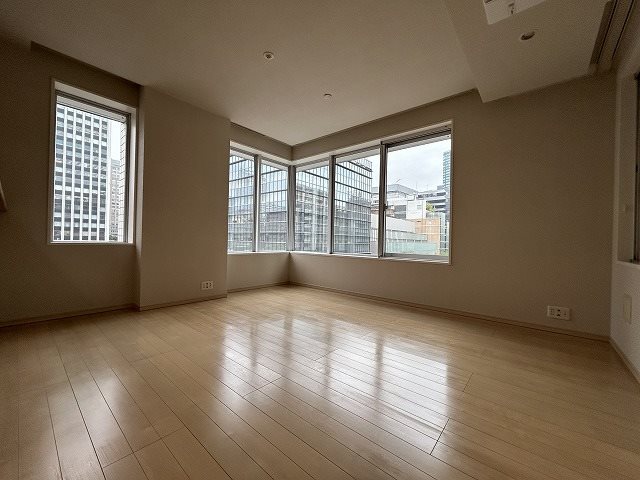サンウッド三田パークサイドタワー リビング